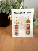 Load image into Gallery viewer, Glitter Oblong Striped Earrings