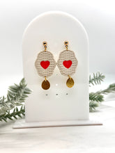 Load image into Gallery viewer, Basket Weave Hearts