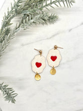 Load image into Gallery viewer, Basket Weave Hearts