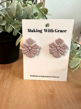 Load image into Gallery viewer, Lilac Flower Drop Earrings

